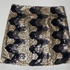 Paraella: Women’s Black & Gold Sequin Skirt (Large)